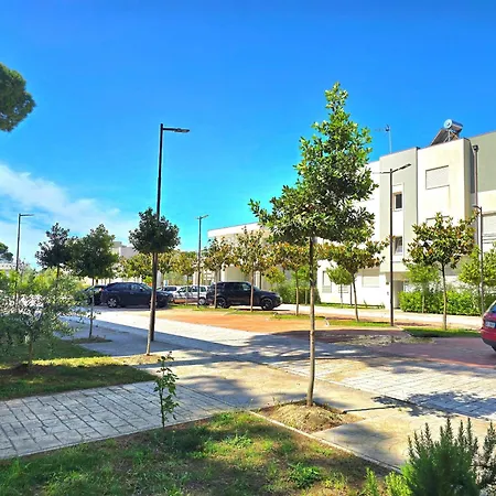 Happy At Perla 148 *